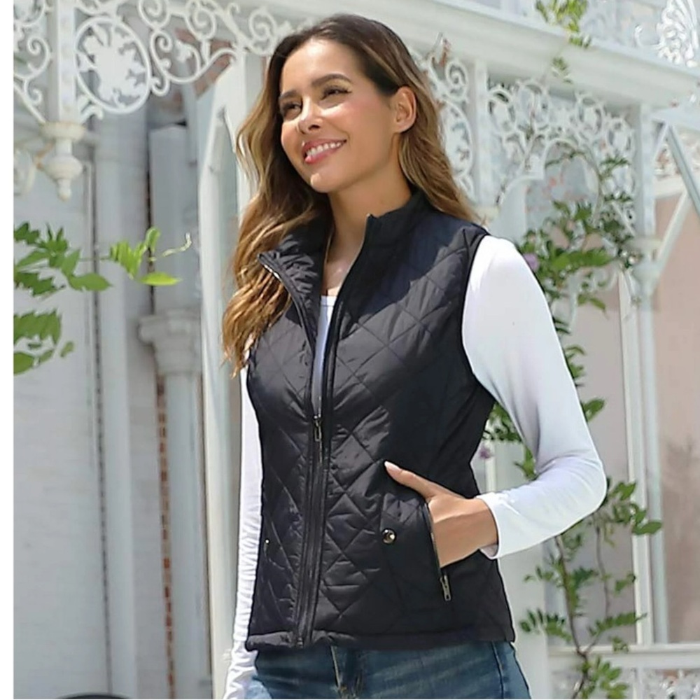 Black Vest with Pockets Size M